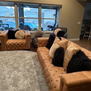 6 Quality Gold Throw Pillows NWOT